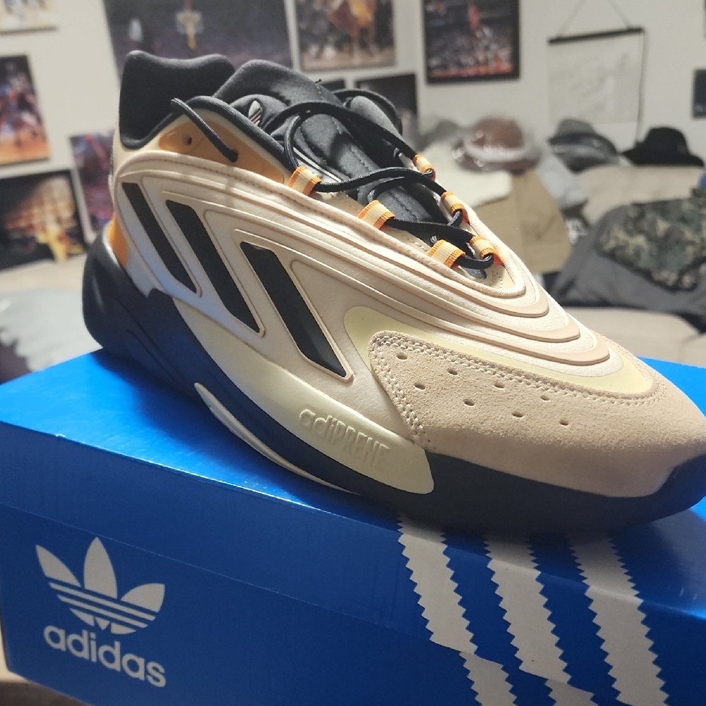 Adidas Ozelia Box in Blue and White SIZE 13